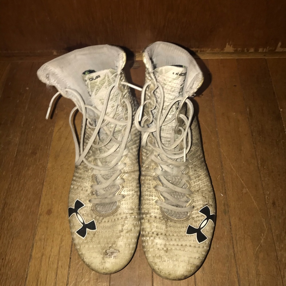 Under armor football cleats